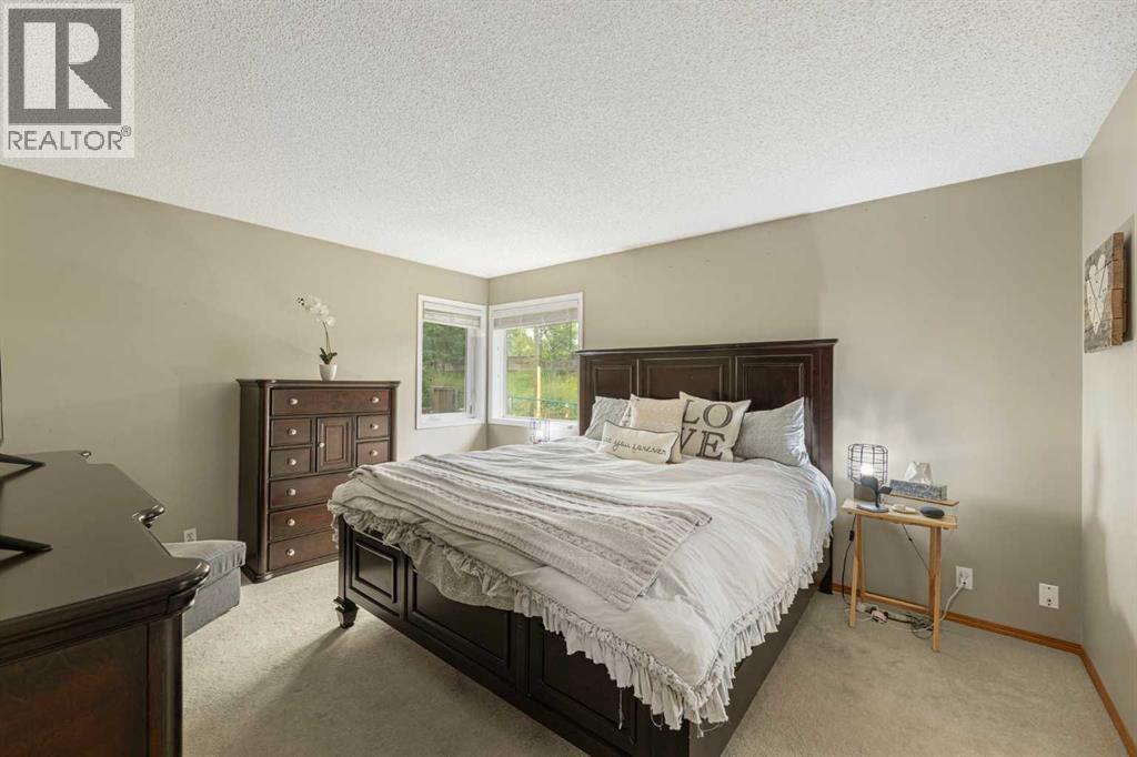 Photo 23 of 86 Tuscany Ridge View Nw, Calgary AB