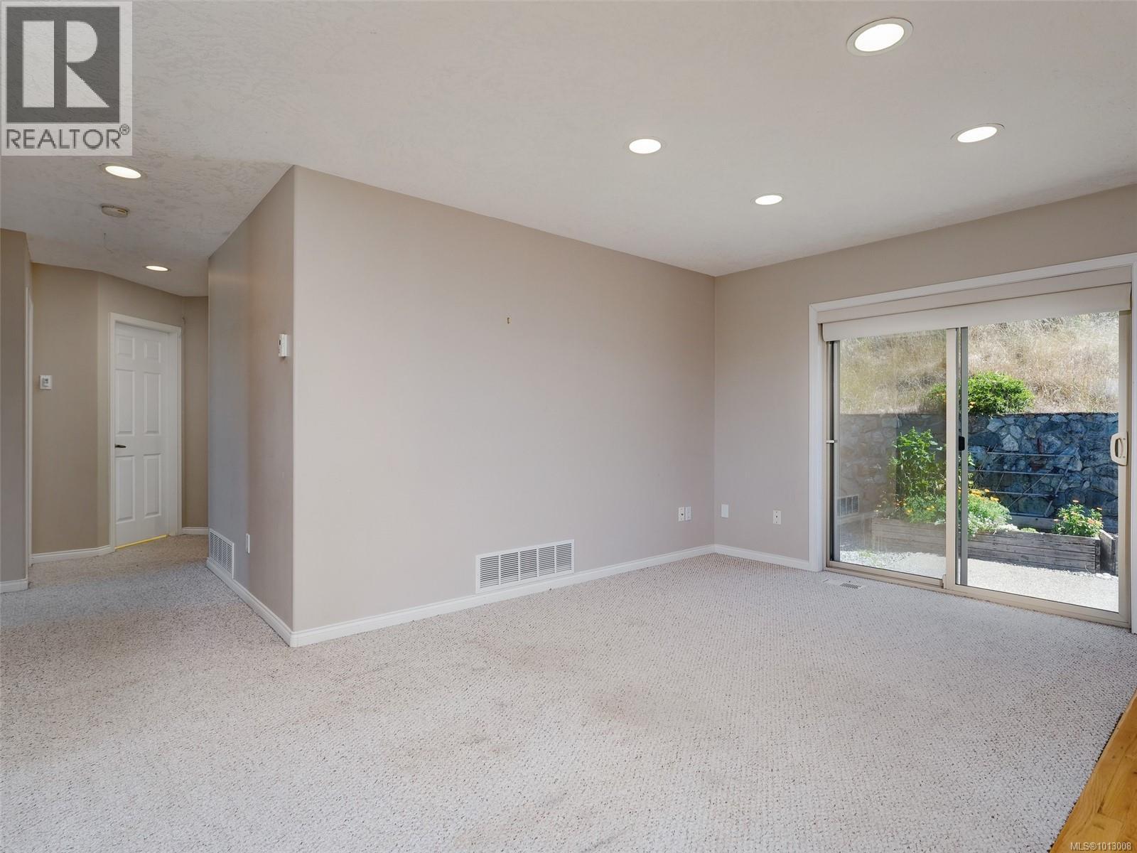  3581 Sun Vista, Langford