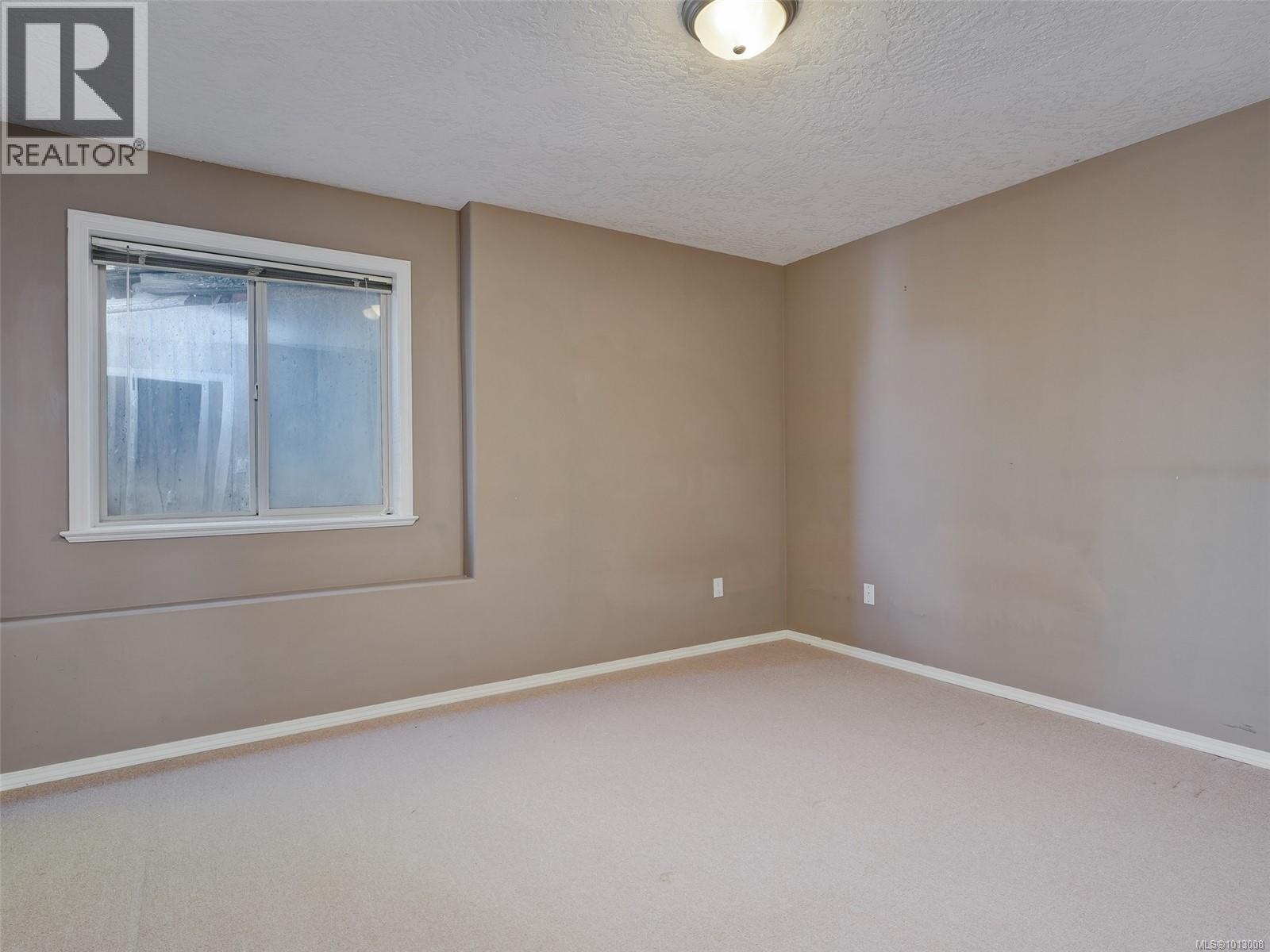  3581 Sun Vista, Langford