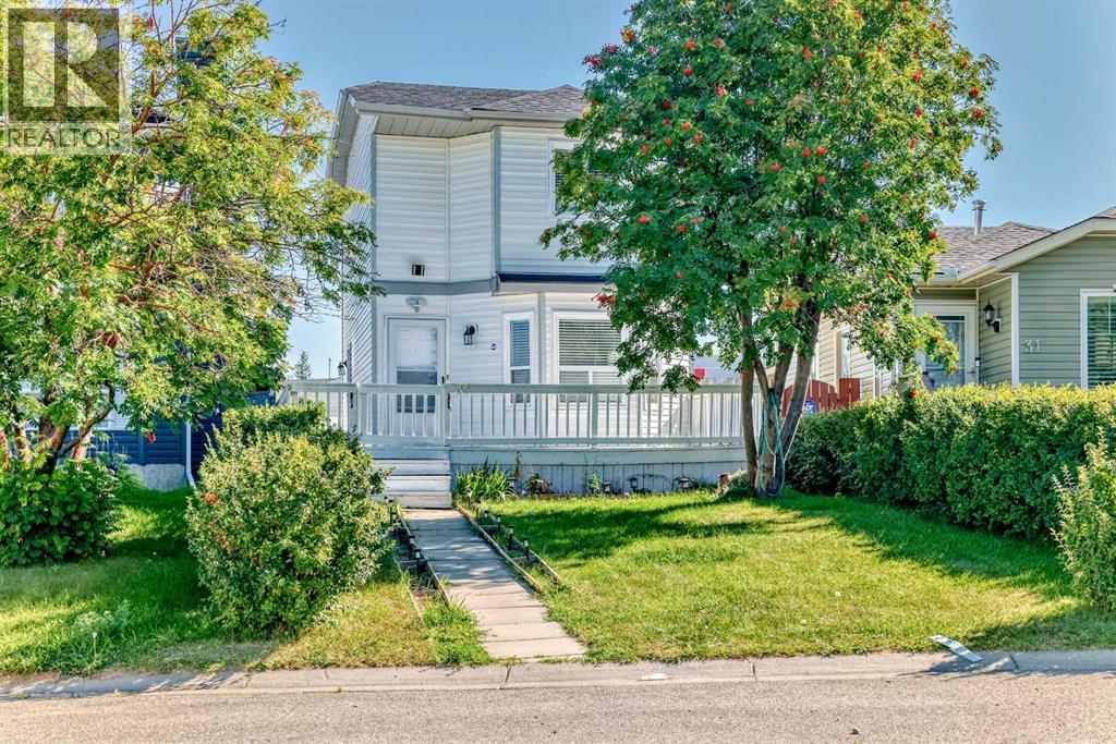 33 Martinridge Place NE, Calgary, Alberta