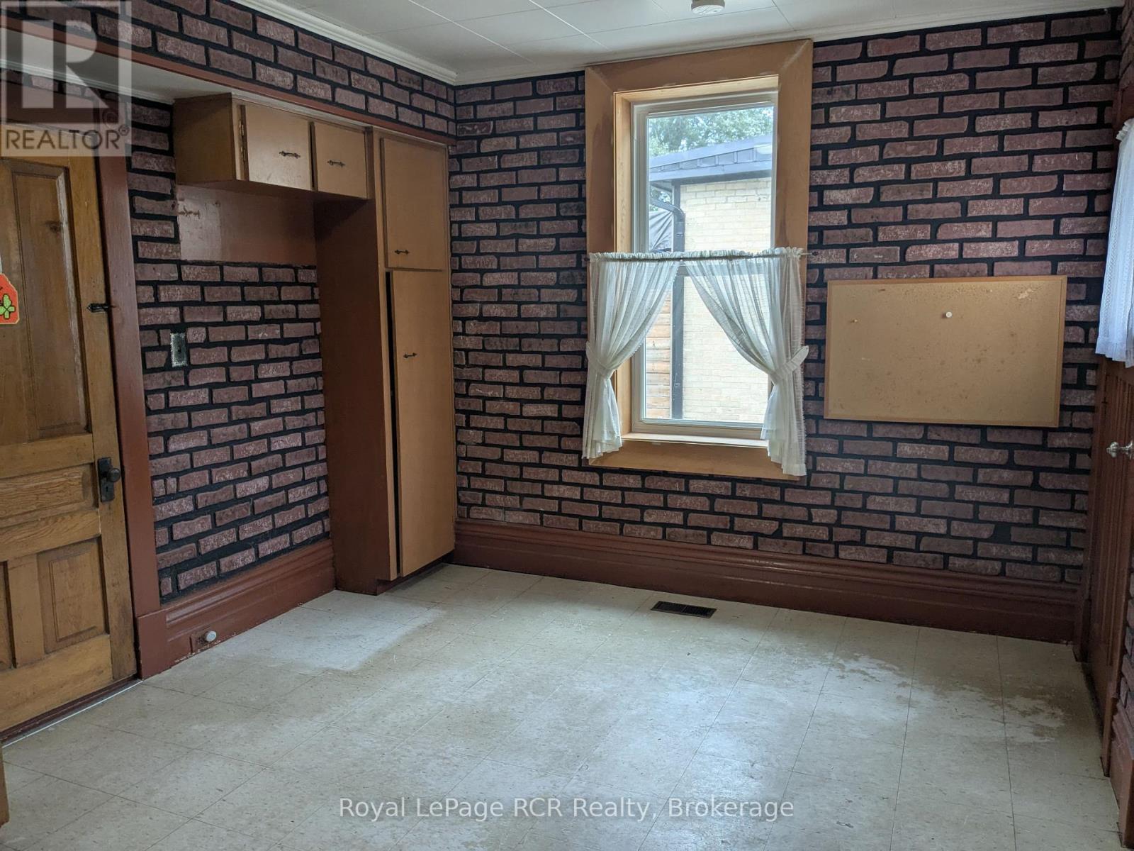 616 9TH AVENUE - 11