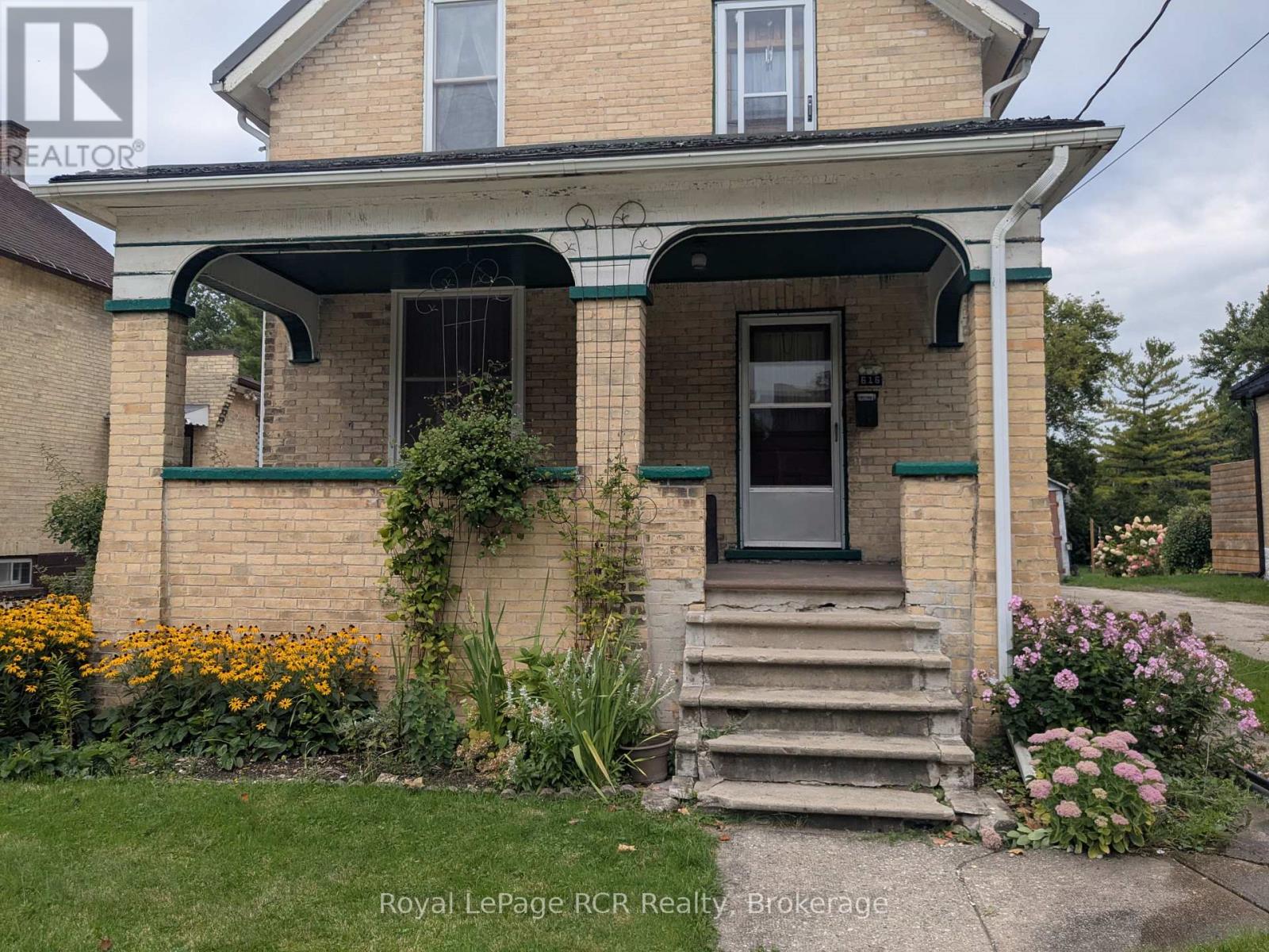 616 9TH AVENUE - 4