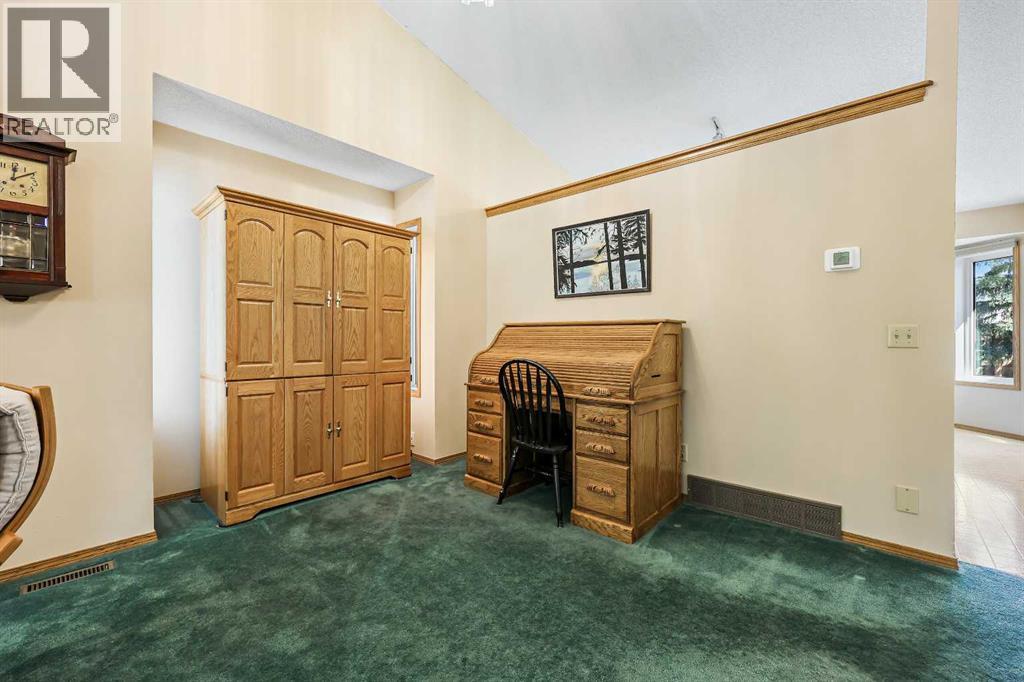 Single Family House for Sale in  Hawkmount Close NW Hawkwood Calgary 