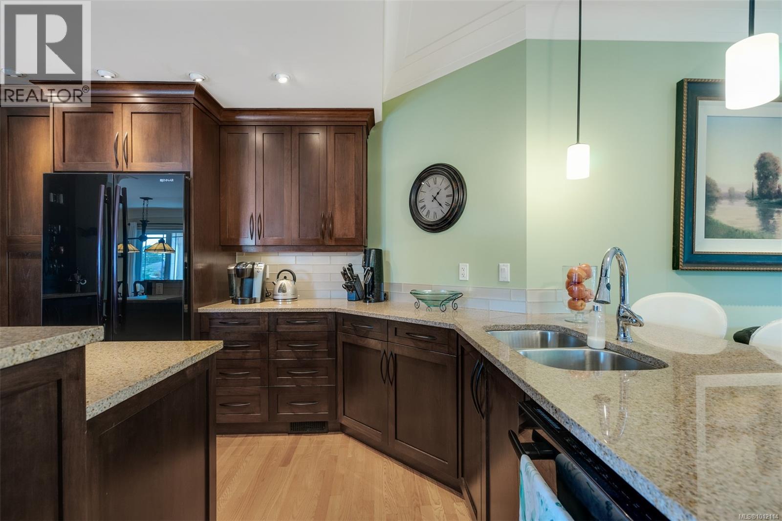  196 Homer Road, Saanich