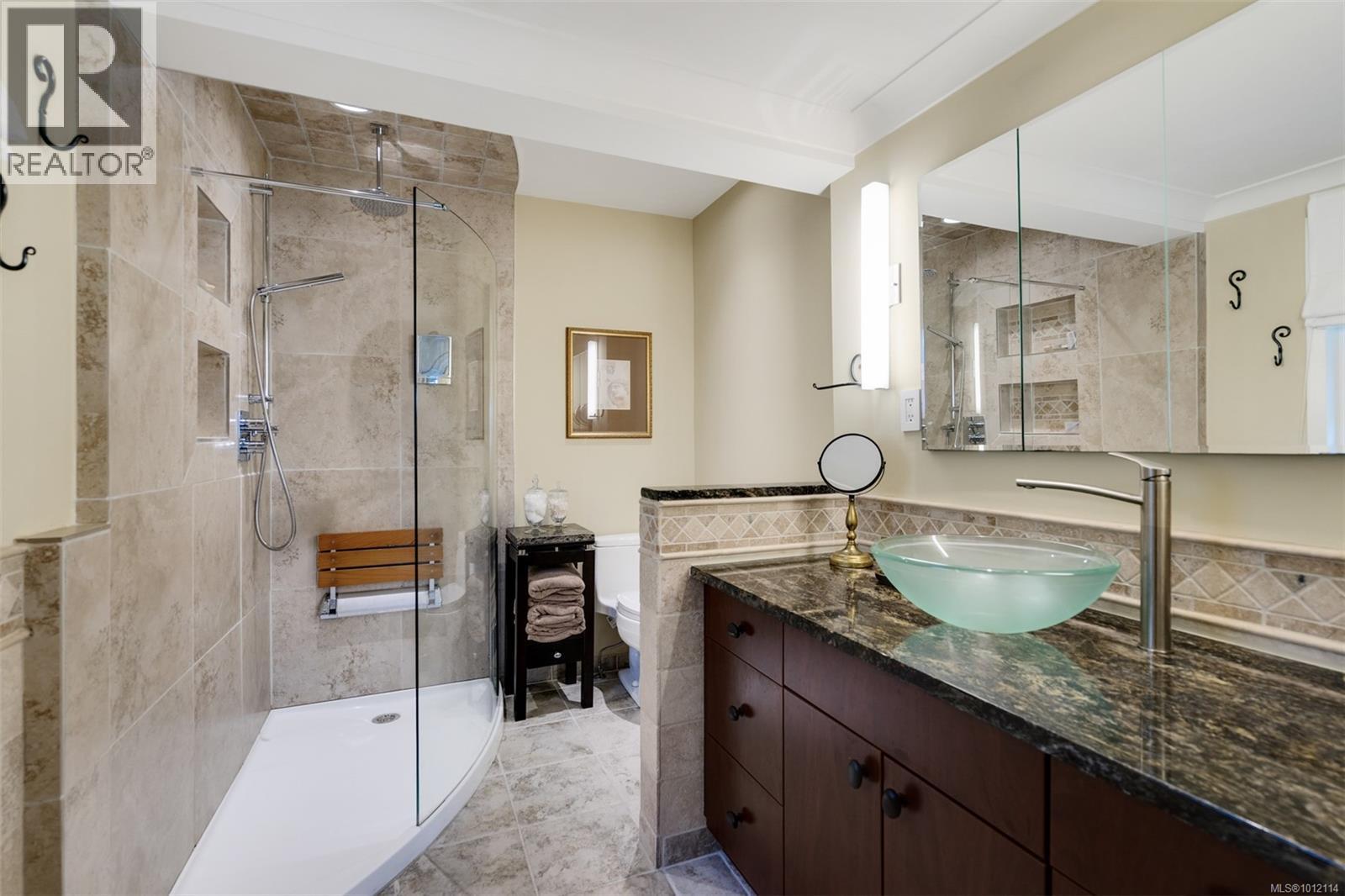  196 Homer Road, Saanich