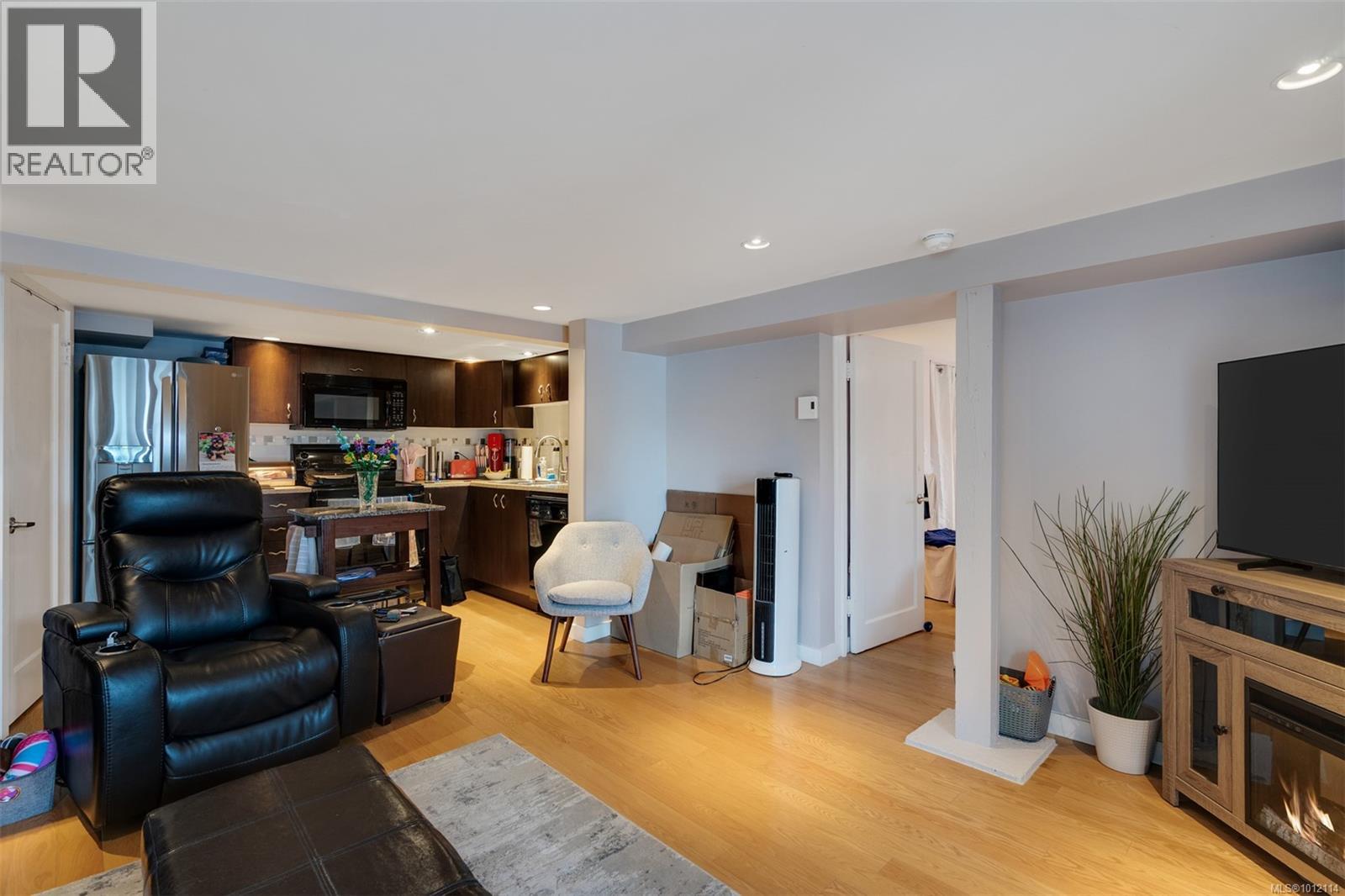  196 Homer Road, Saanich