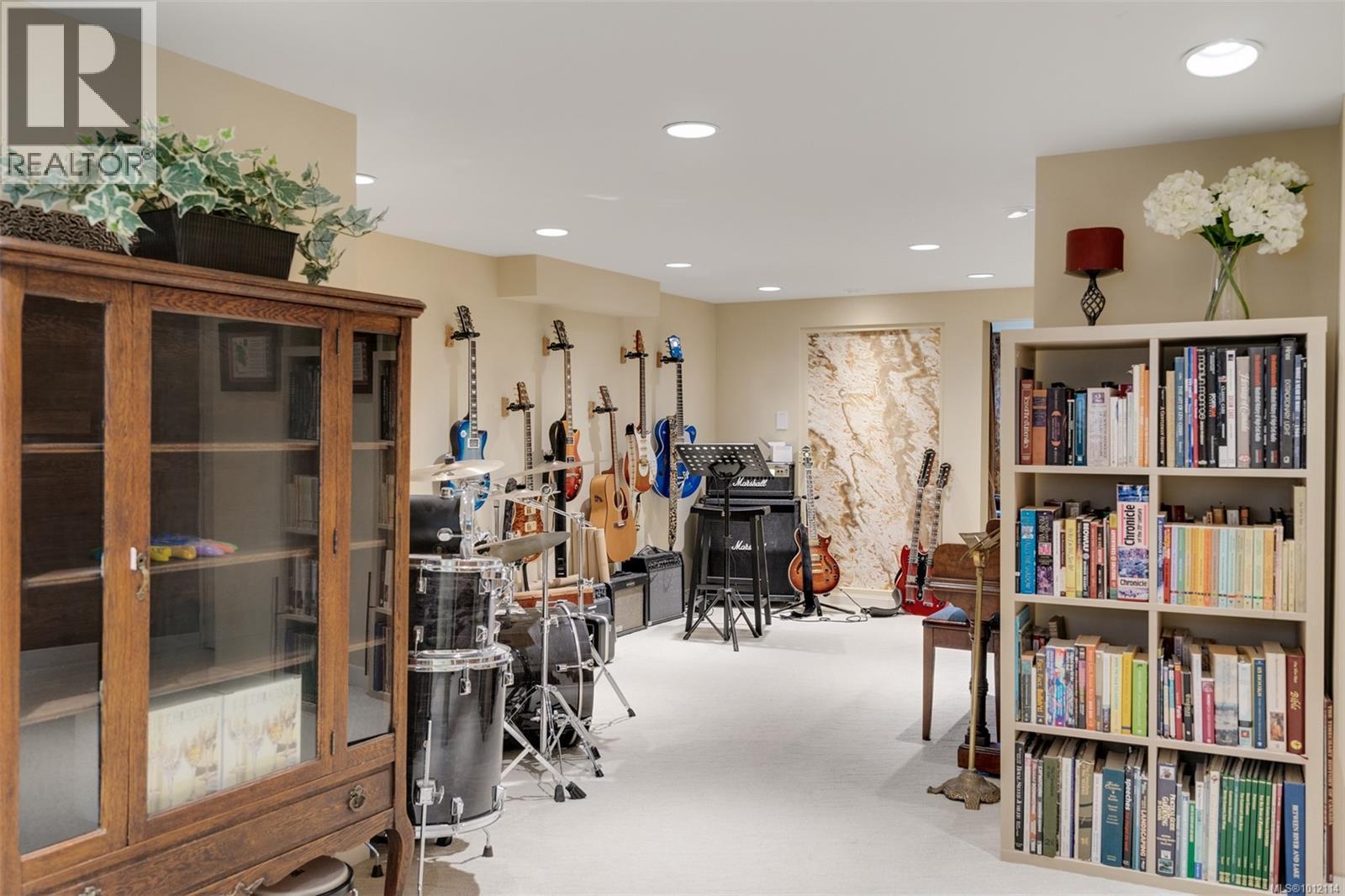  196 Homer Road, Saanich