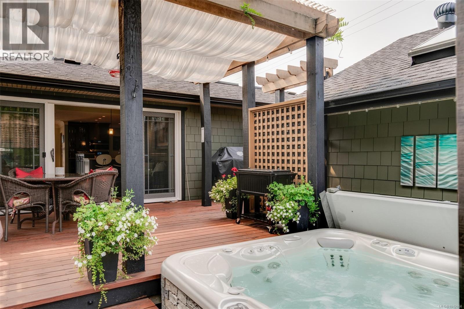  196 Homer Road, Saanich