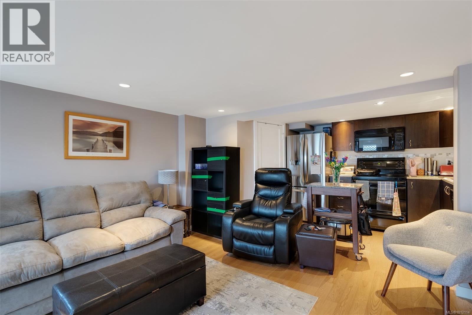  196 Homer Road, Saanich