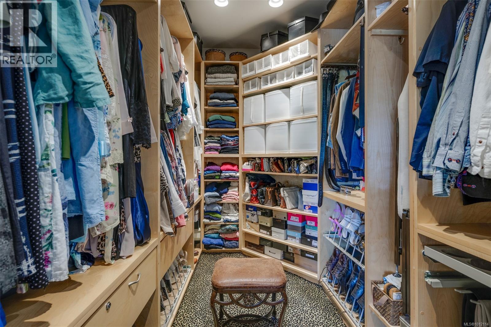  196 Homer Road, Saanich