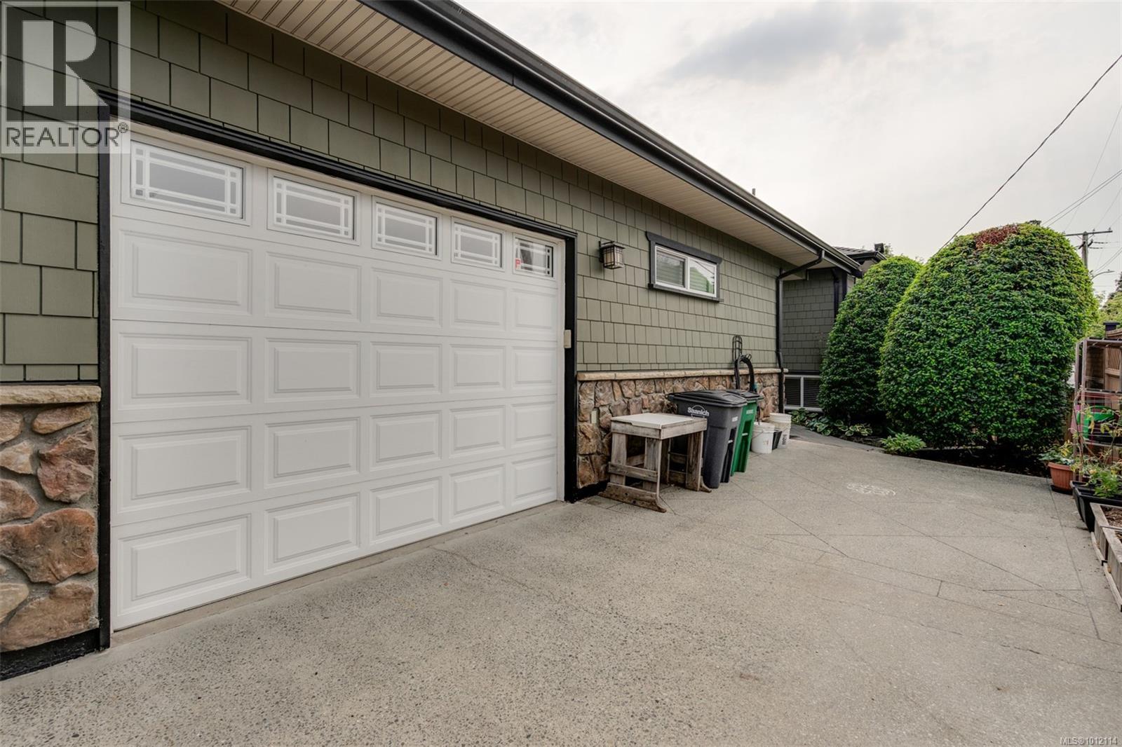  196 Homer Road, Saanich