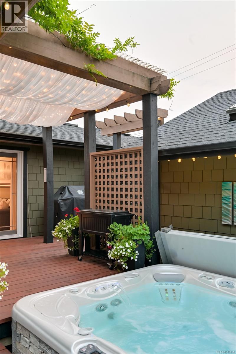  196 Homer Road, Saanich