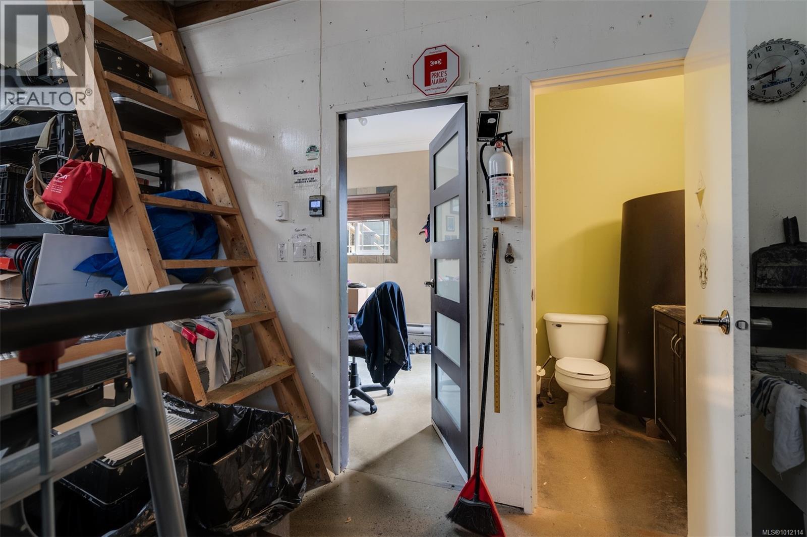  196 Homer Road, Saanich