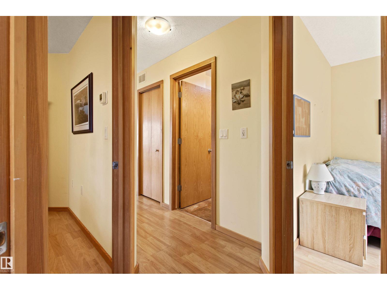 4 Sunshine Bay RD, Rural Parkland County