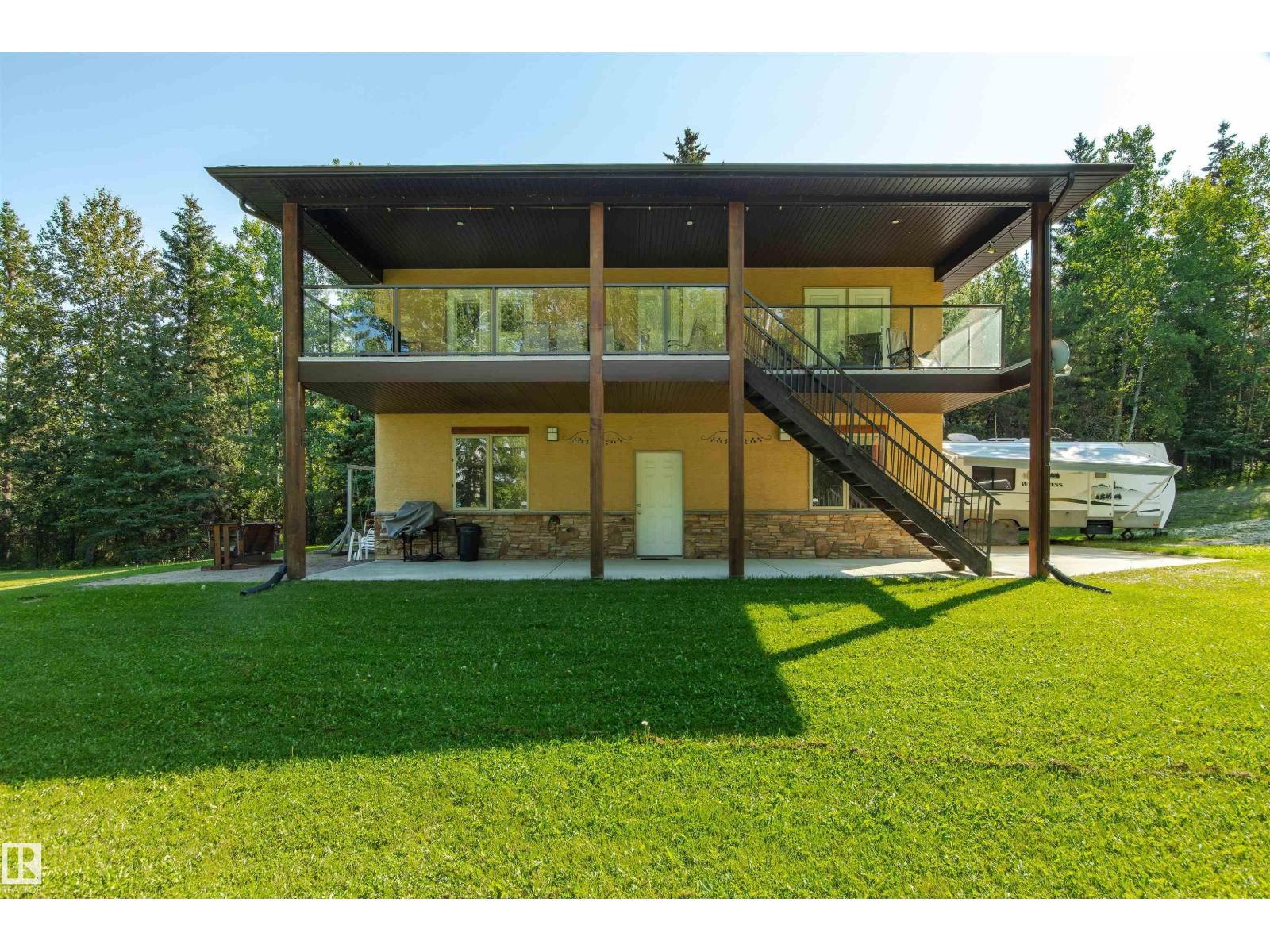 4 Sunshine Bay RD, Rural Parkland County