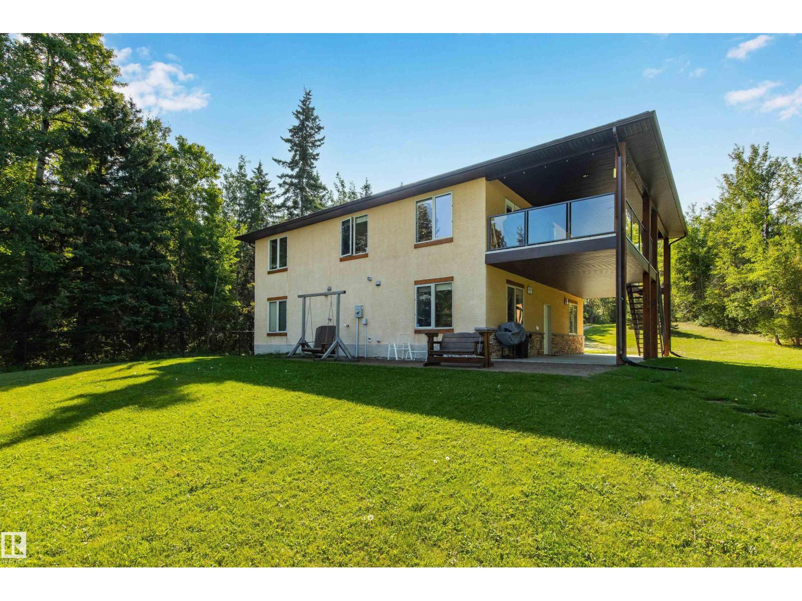 4 Sunshine Bay RD, Rural Parkland County