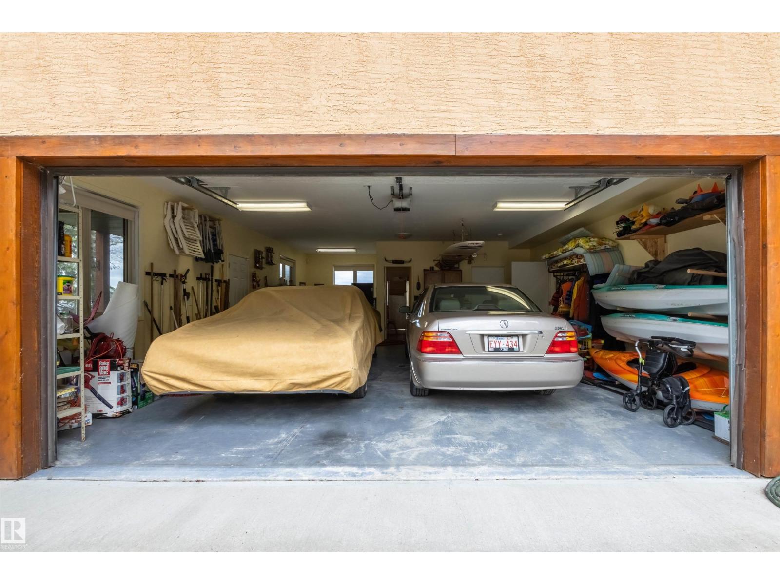 4 Sunshine Bay RD, Rural Parkland County