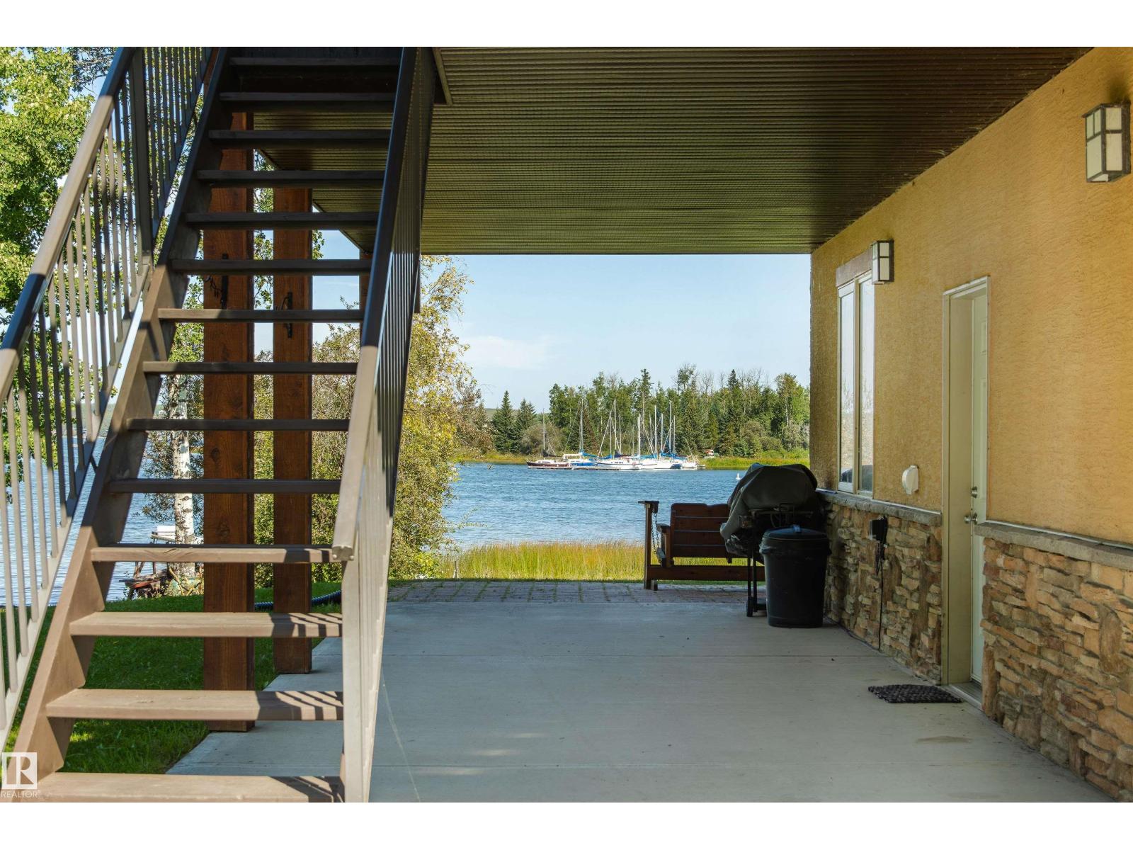 4 Sunshine Bay RD, Rural Parkland County