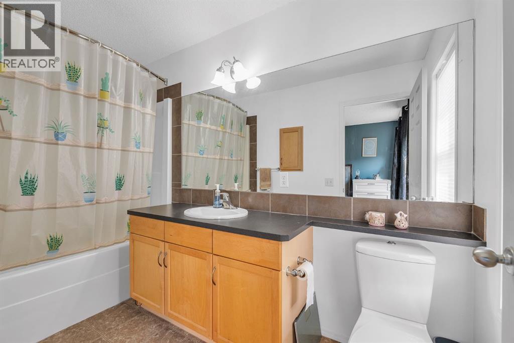 30 Sunset Heights, Cochrane