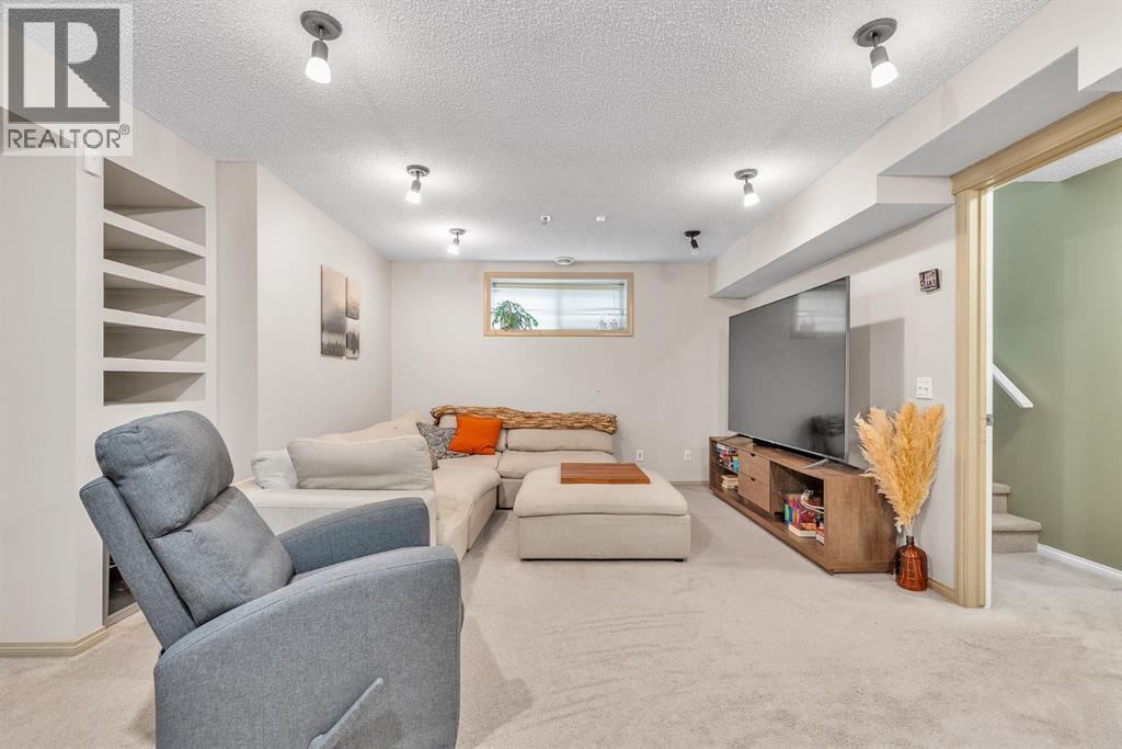 30 Sunset Heights, Cochrane