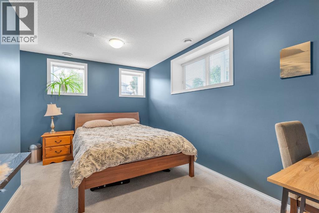 30 Sunset Heights, Cochrane