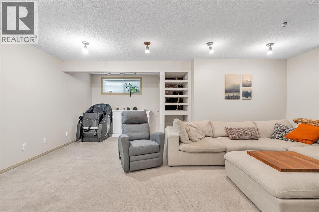 30 Sunset Heights, Cochrane