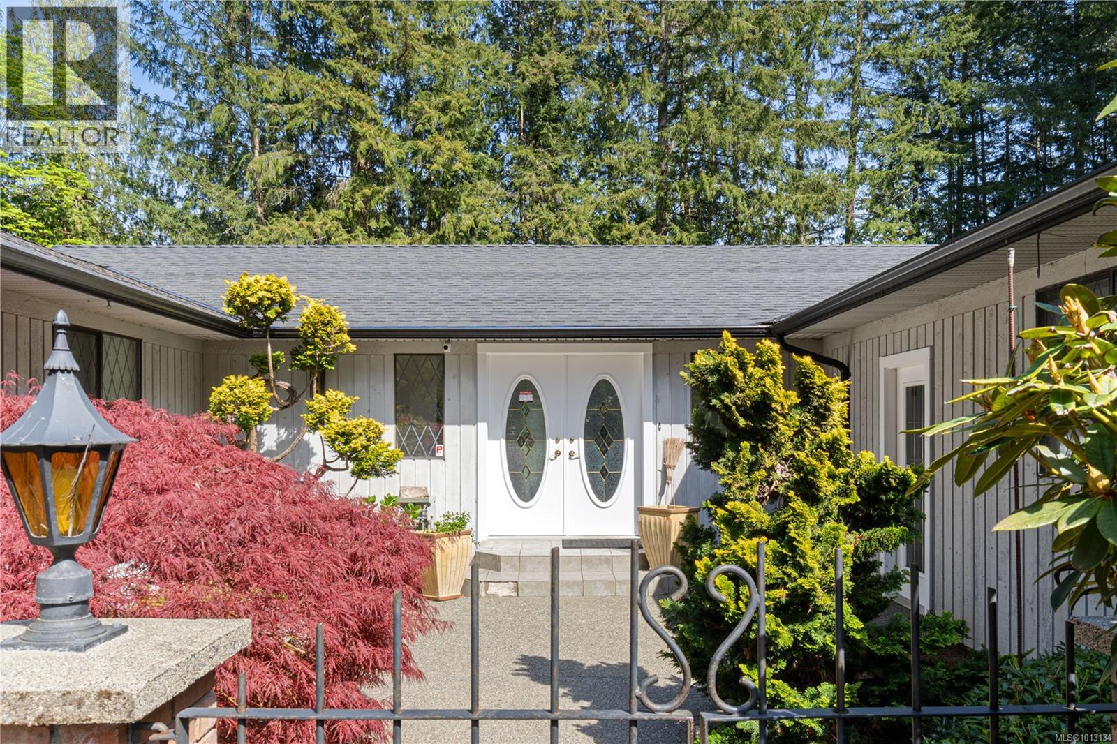 578 Wain Rd, Parksville