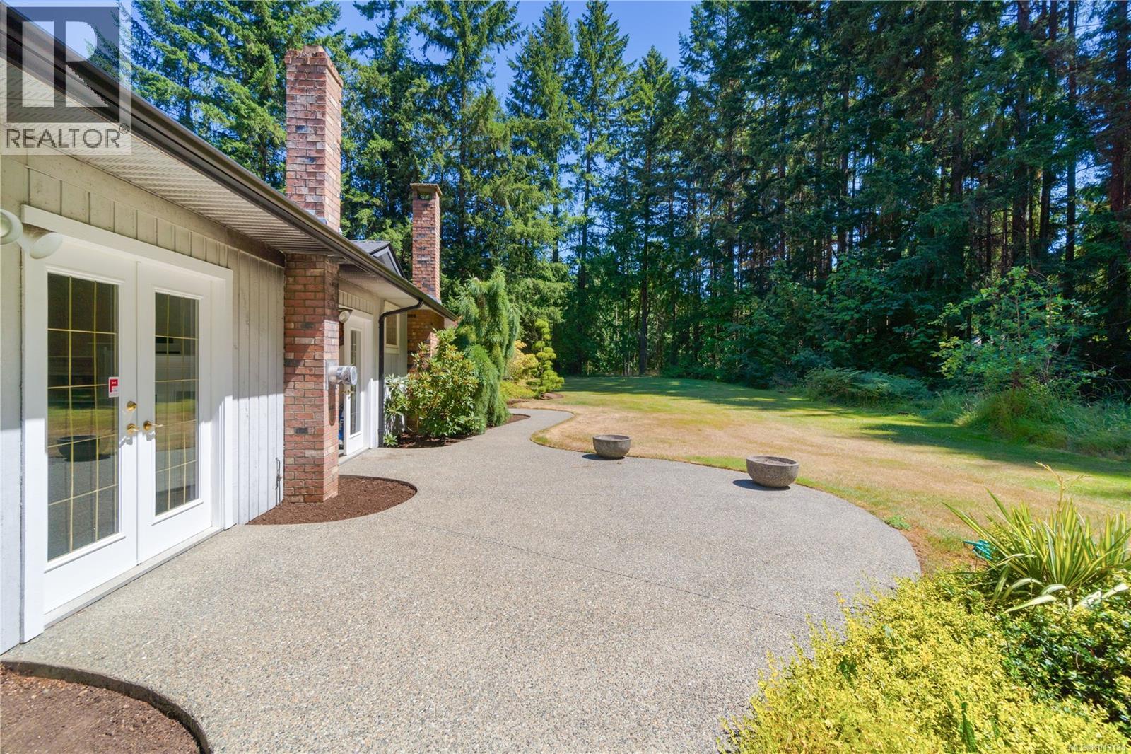 578 Wain Rd, Parksville