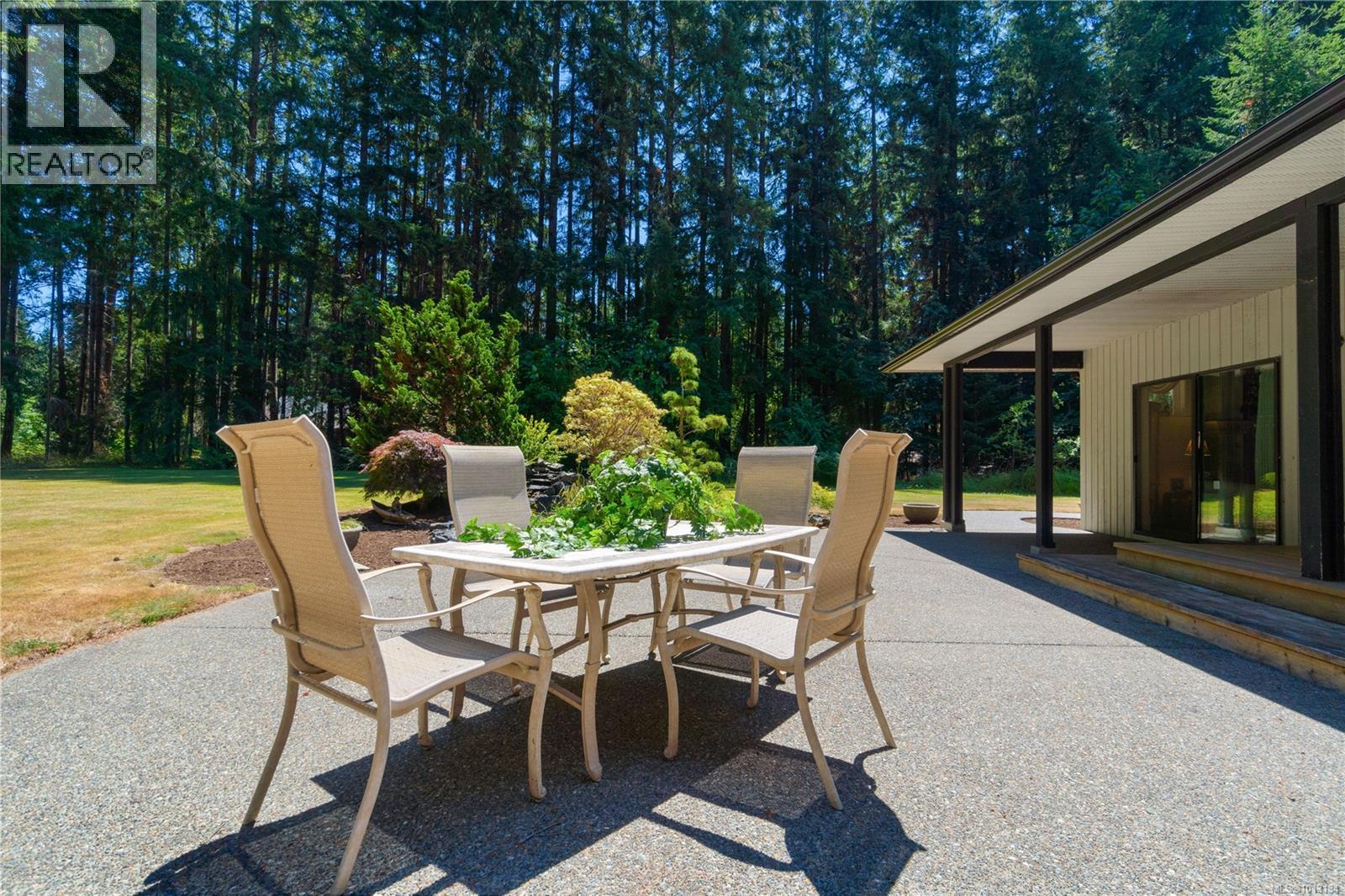 578 Wain Rd, Parksville
