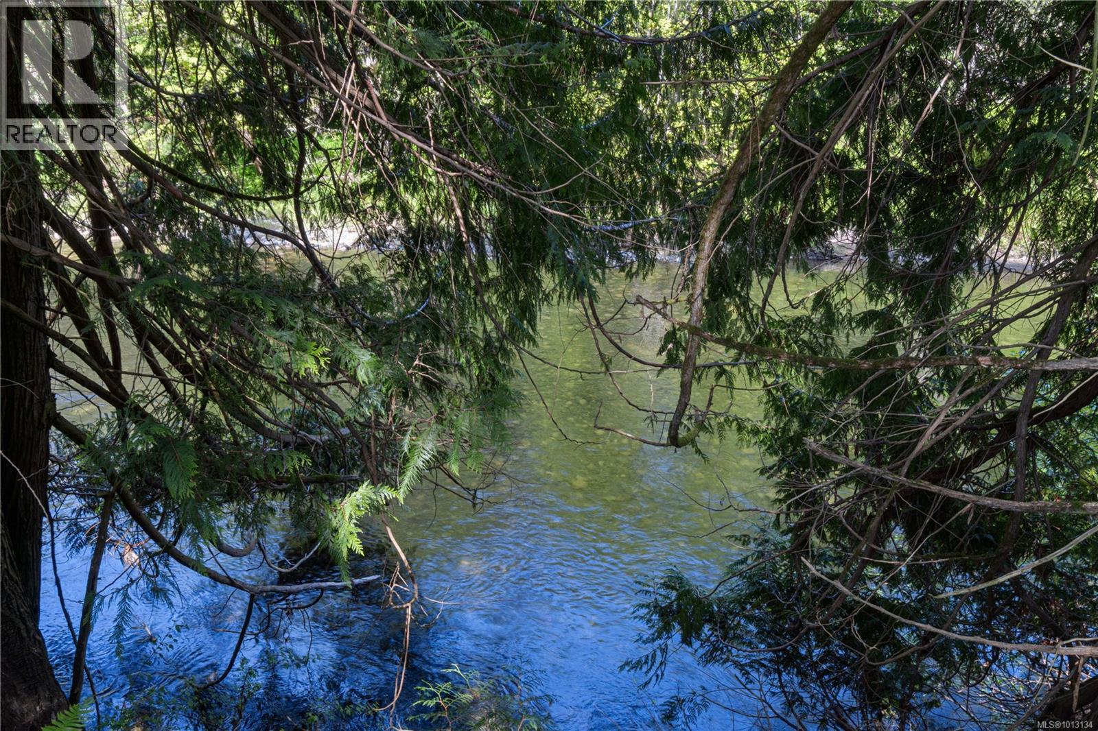 578 Wain Rd, Parksville