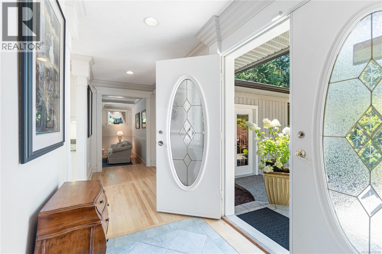 578 Wain Rd, Parksville
