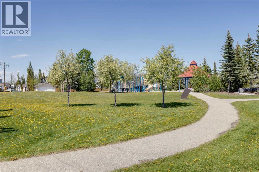 Single Family House 4 Level for Sale in  Citadel Mesa Close NW Citadel Calgary 