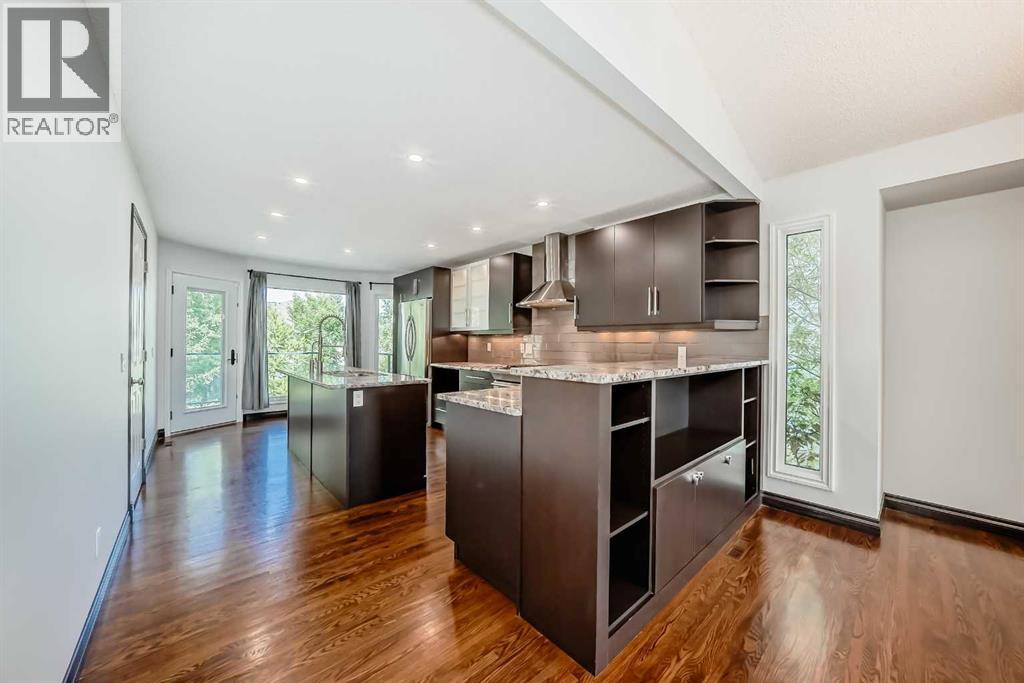 Single Family House Bungalow for Sale in  Douglas Shore Close SE Douglasdale/Glen Calgary 