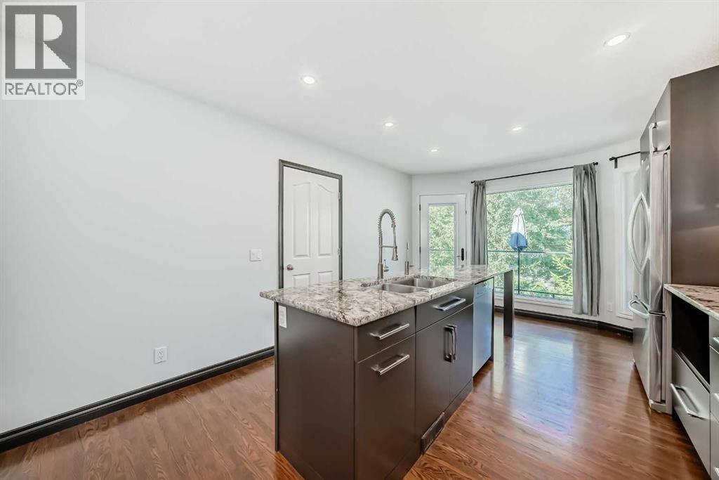 Single Family House Bungalow for Sale in  Douglas Shore Close SE Douglasdale/Glen Calgary 