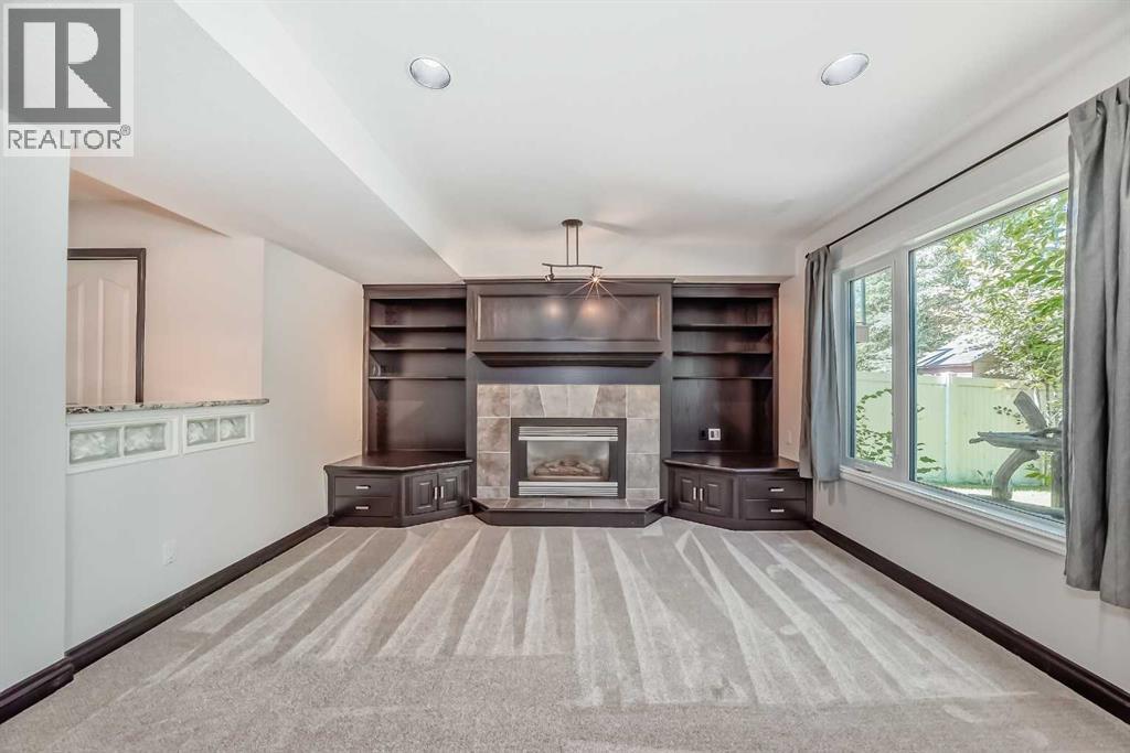 Single Family House Bungalow for Sale in  Douglas Shore Close SE Douglasdale/Glen Calgary 
