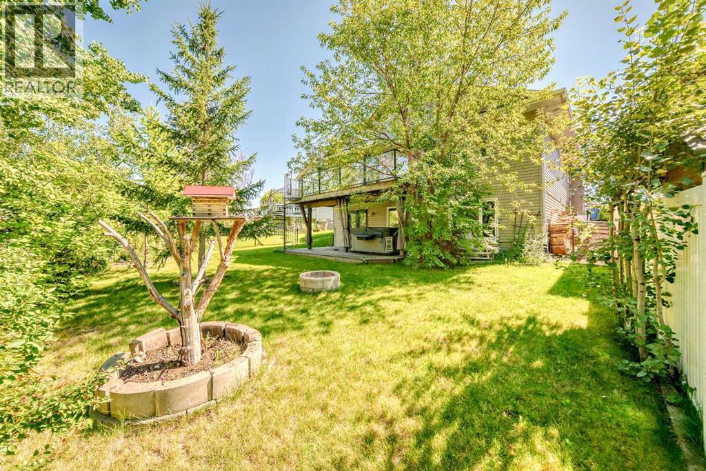 Single Family House Bungalow for Sale in  Douglas Shore Close SE Douglasdale/Glen Calgary 