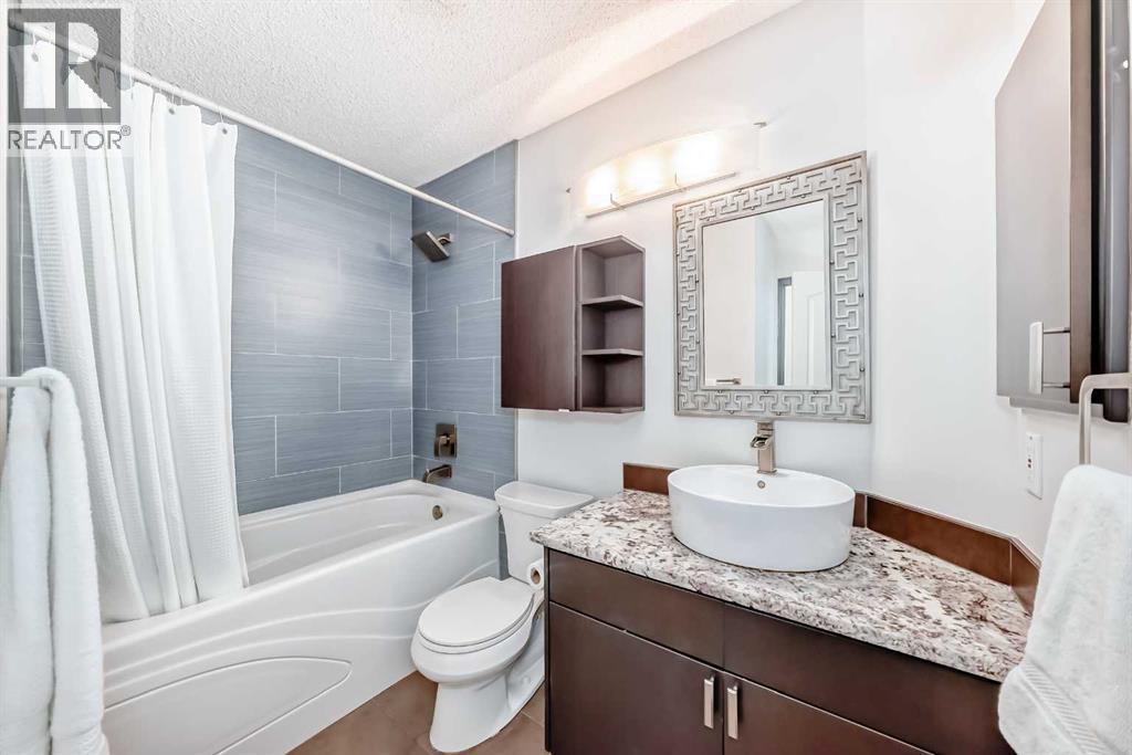 Single Family House Bungalow for Sale in  Douglas Shore Close SE Douglasdale/Glen Calgary 