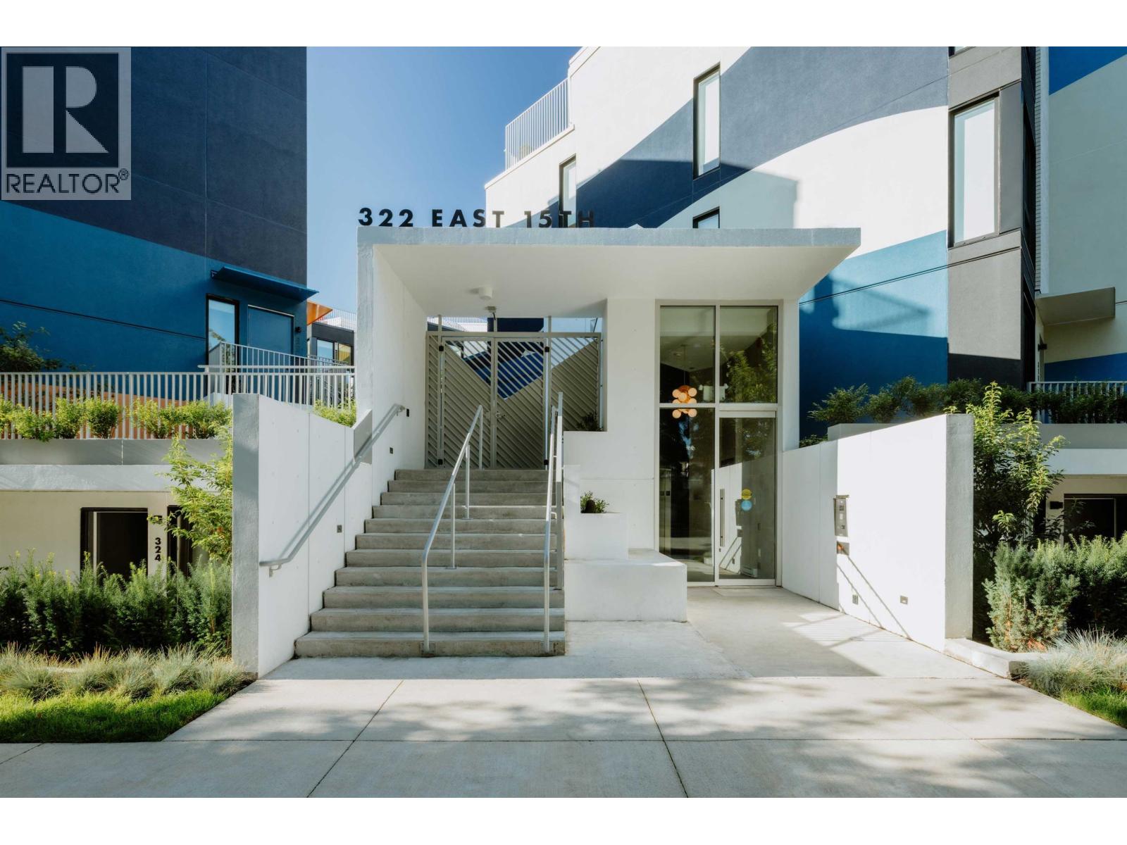 209 322 E 15TH AVENUE, Vancouver