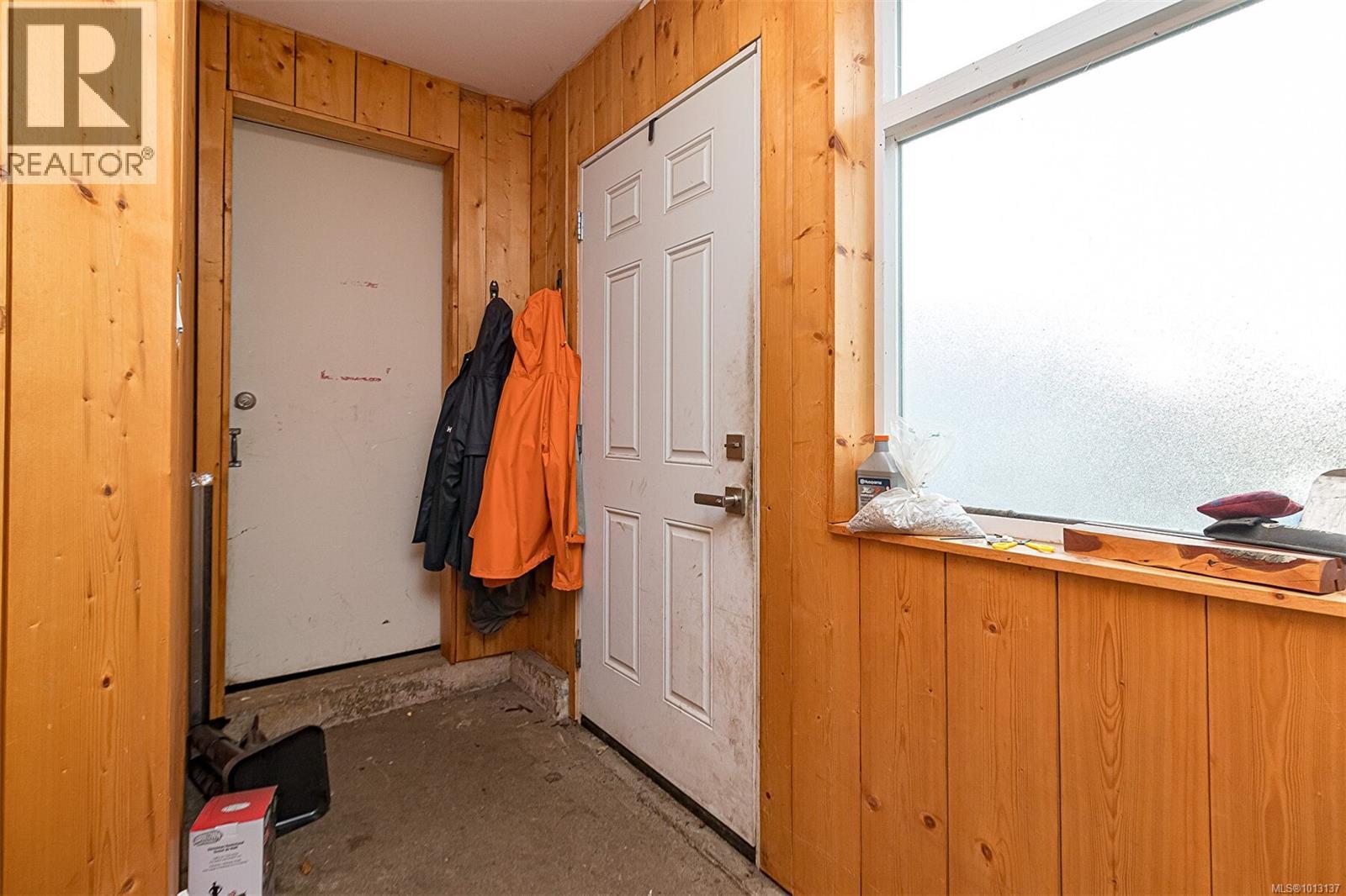  6716 Ayre Road, Sooke