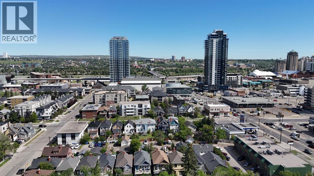 Single Family House for Sale in   Avenue SW Sunalta Calgary 
