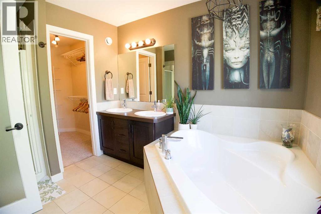 147 Webster Drive, Red Deer