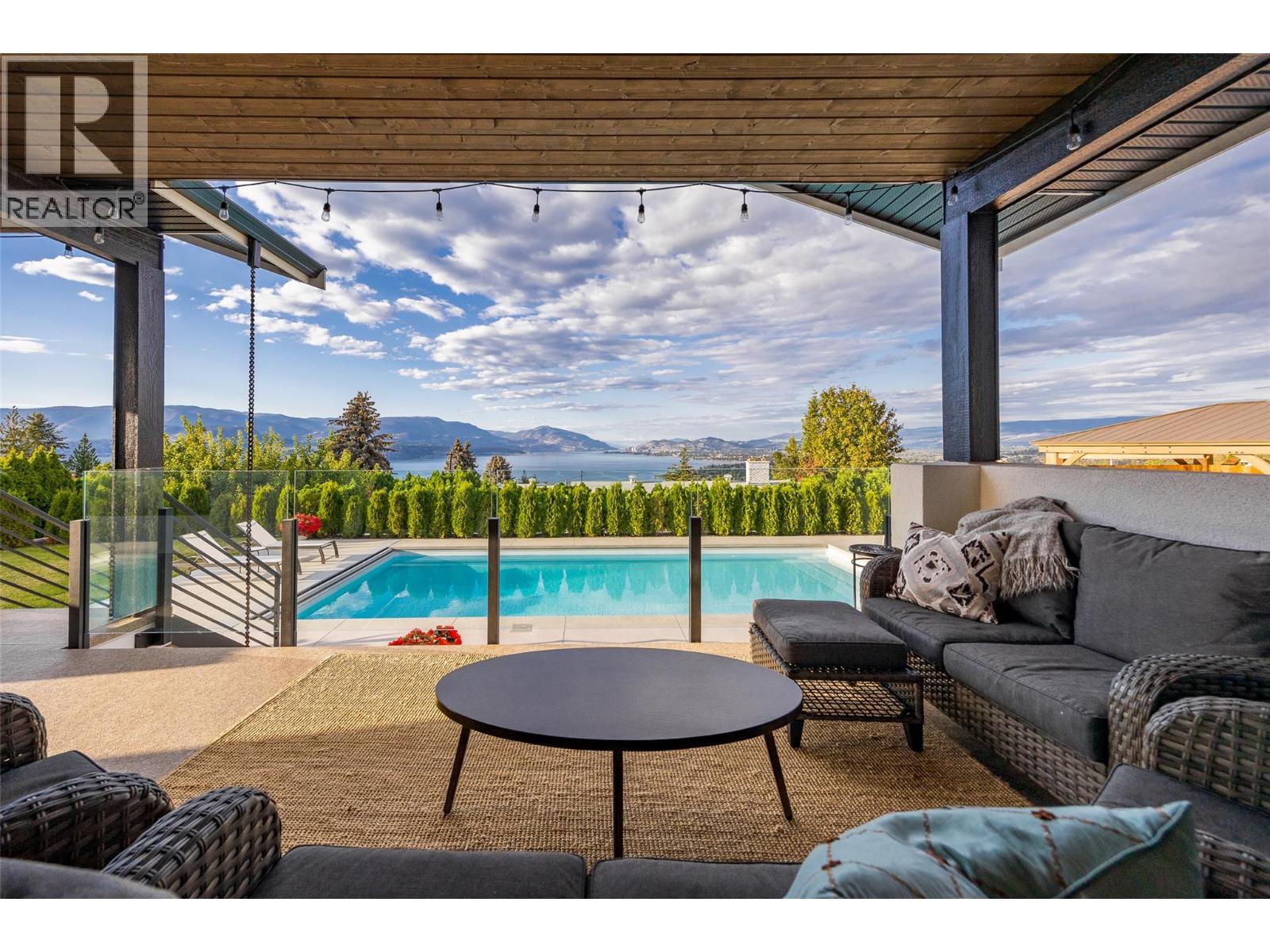  415 Curlew Drive, Kelowna