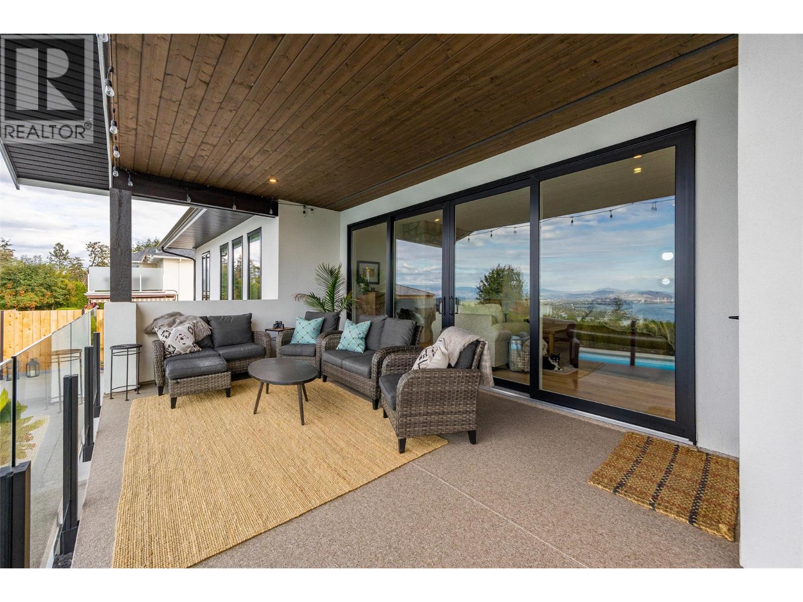  415 Curlew Drive, Kelowna