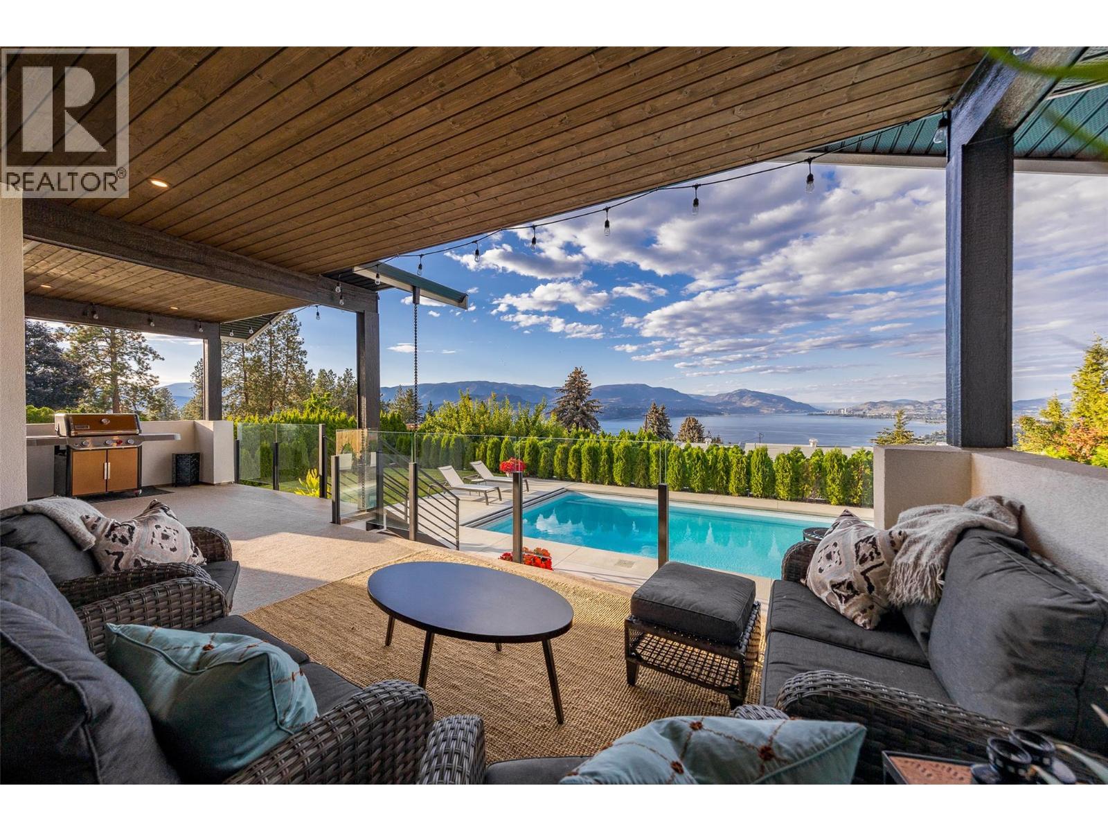  415 Curlew Drive, Kelowna