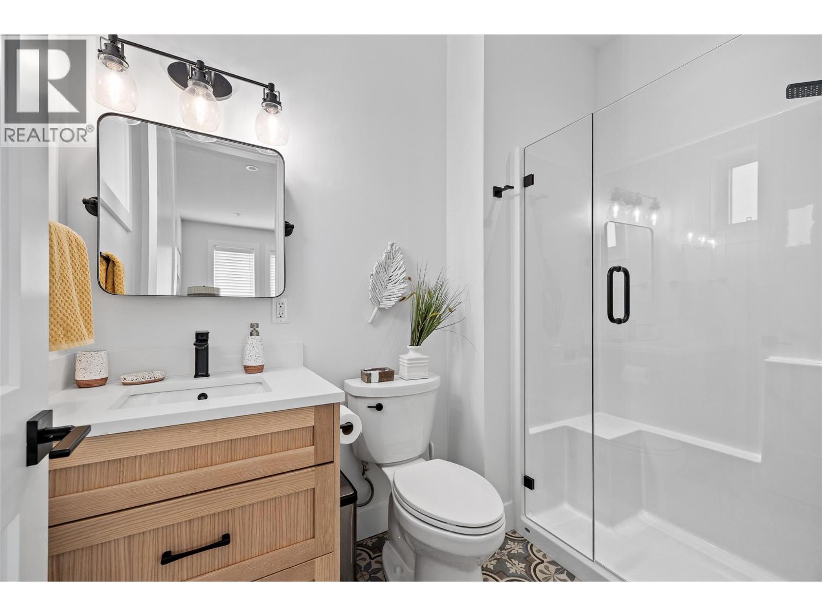  415 Curlew Drive, Kelowna