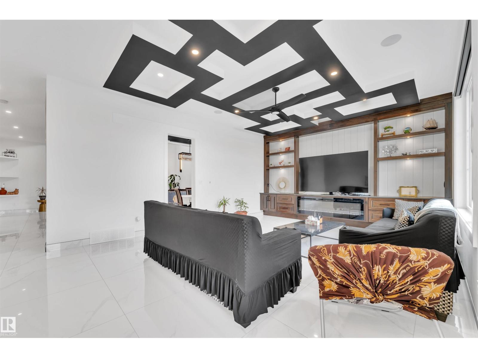 8118 ORCHARDS GREEN GR SW, Edmonton