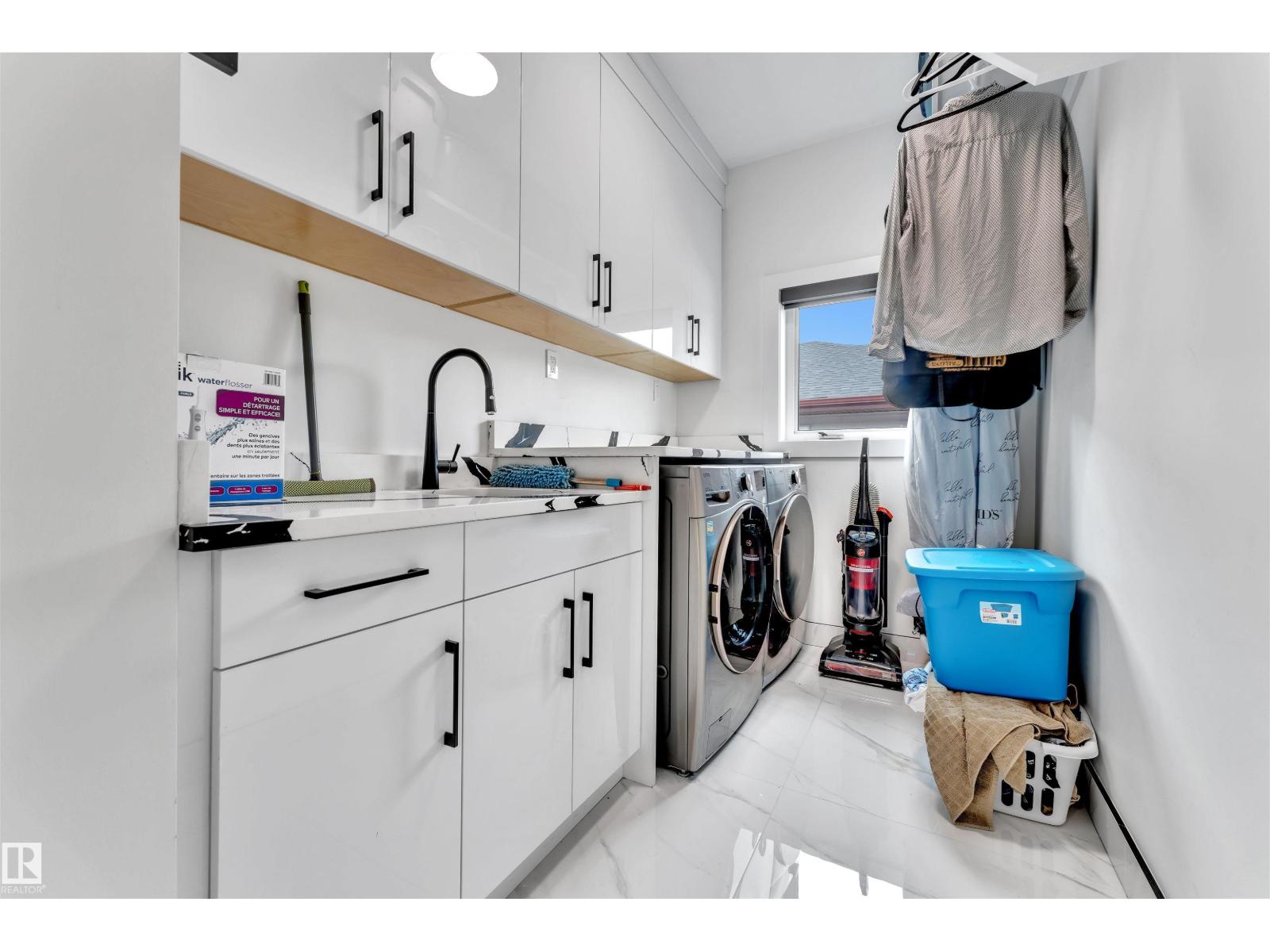 8118 ORCHARDS GREEN GR SW, Edmonton