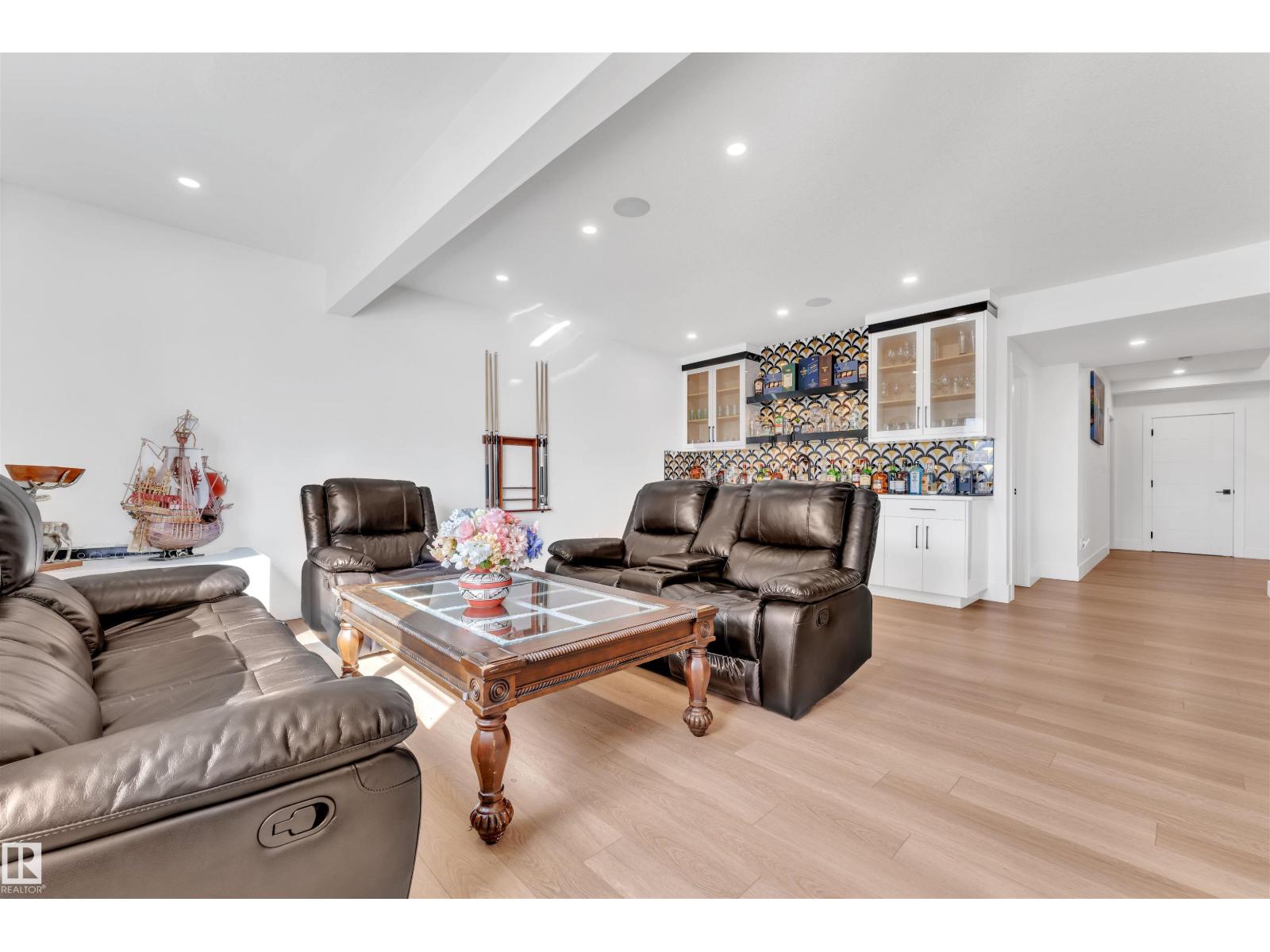 8118 ORCHARDS GREEN GR SW, Edmonton