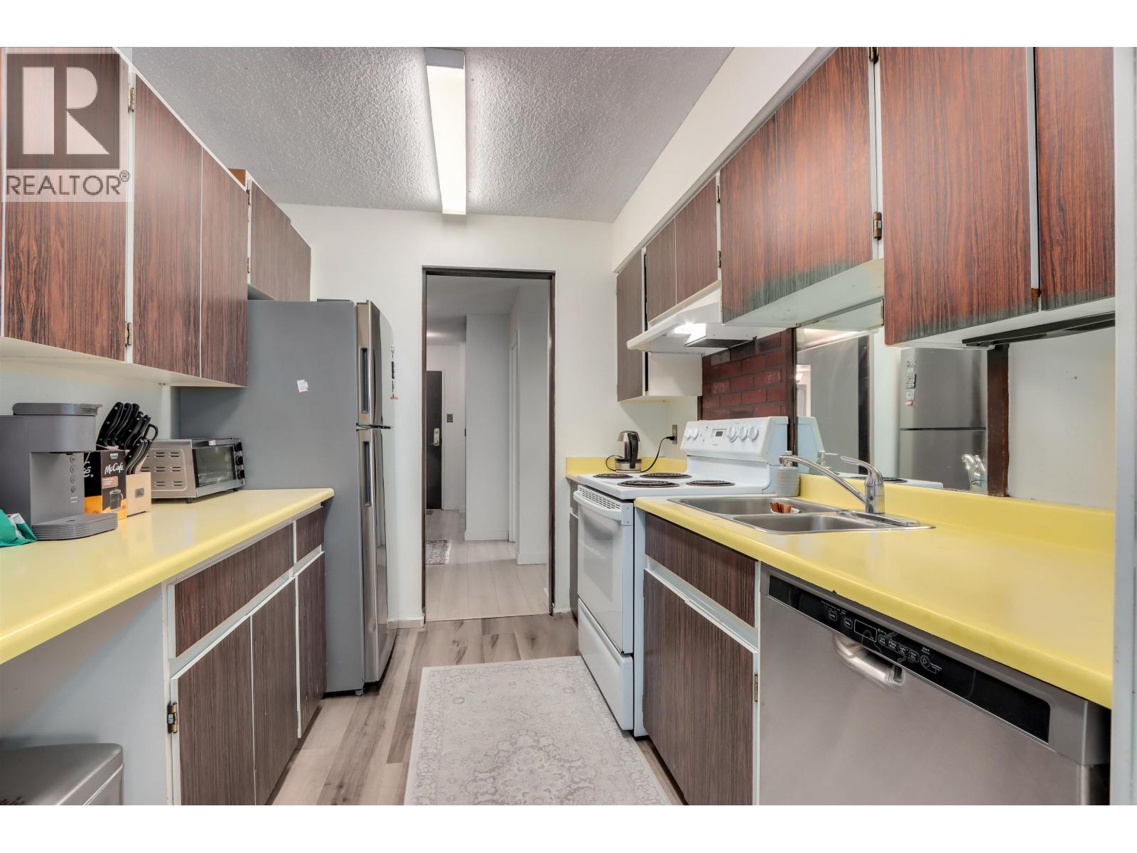 1004 2024 FULLERTON AVENUE, North Vancouver