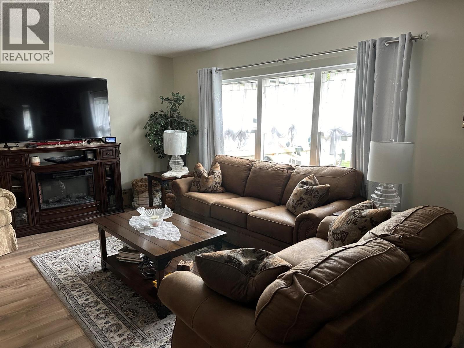817 Kimberley Avenue - 16
